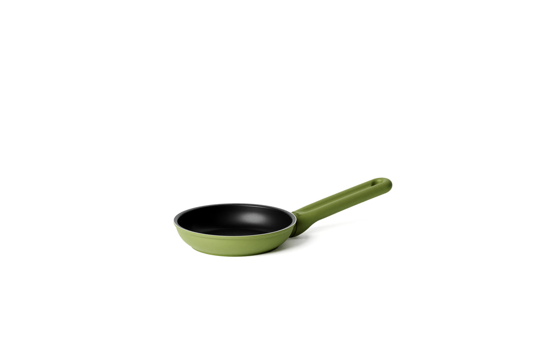 guzzini guzzini padella d 16 cm cookcolor verde avocado ean 8008392403364