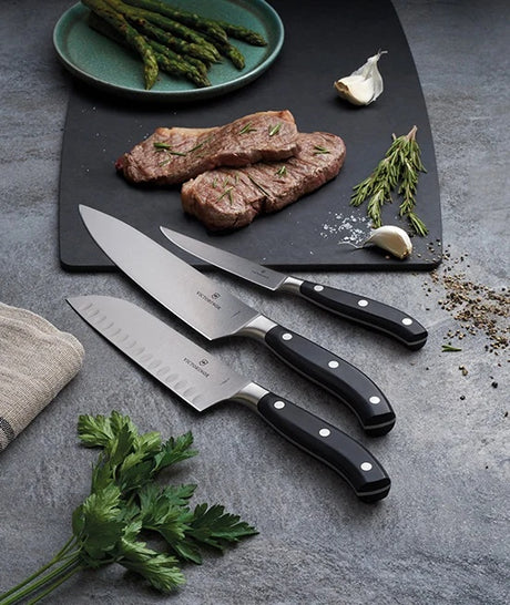 victorinox victorinox coltellina per salati ondulata lama 25 cm fibrox nero ean 7612446502425
